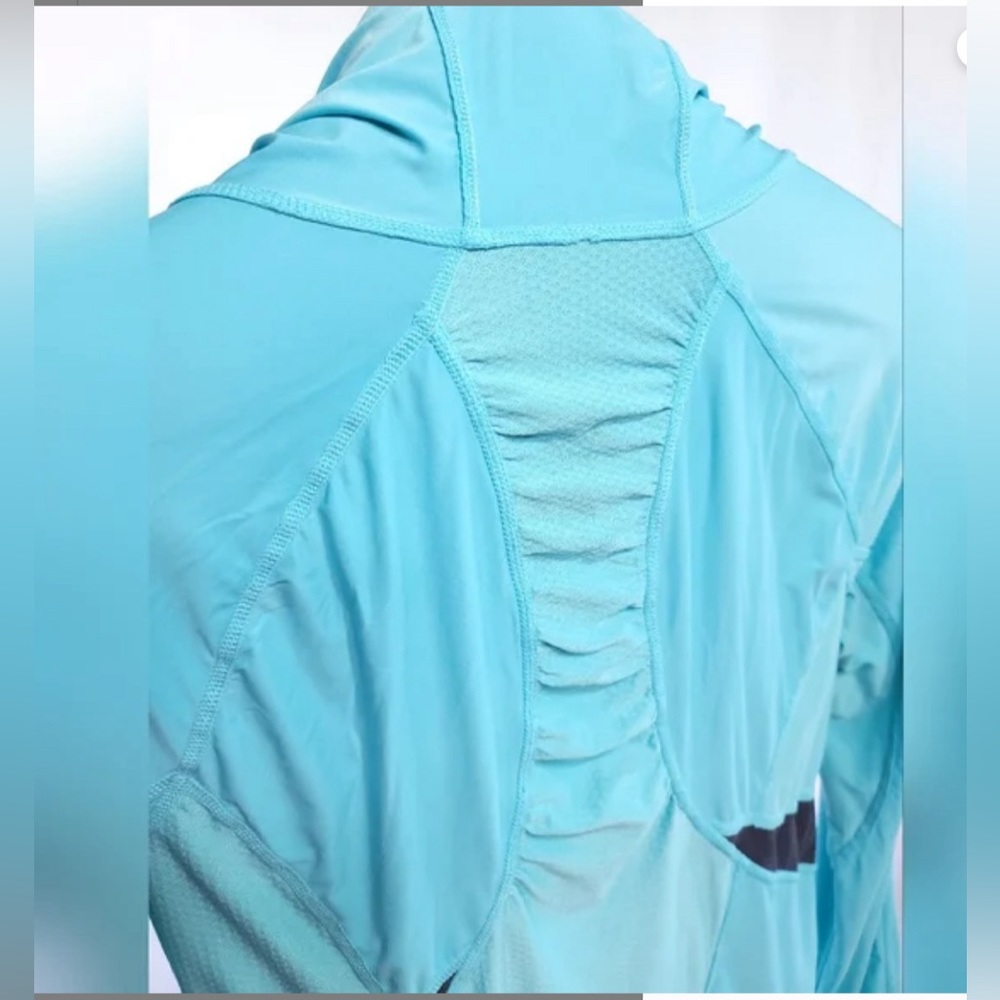 Lululemon Angel Blue Sunblocker Jacket - Picture 8 of 12